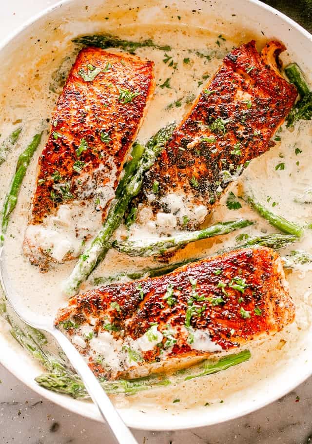 Achieve Restaurant-Quality Pan-Seared Salmon with Creamy Garlic Dijon Sauce